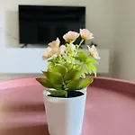Apartment Aday - Charming With Terrace