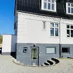 Aday - Charming With Terrace Aalborg