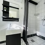 Aday - Charming With Terrace Apartment