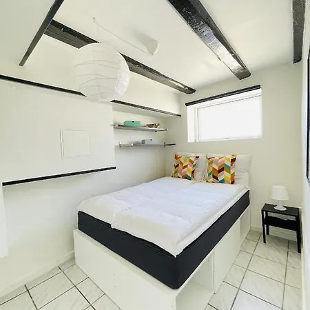 Aday - Charming With Terrace