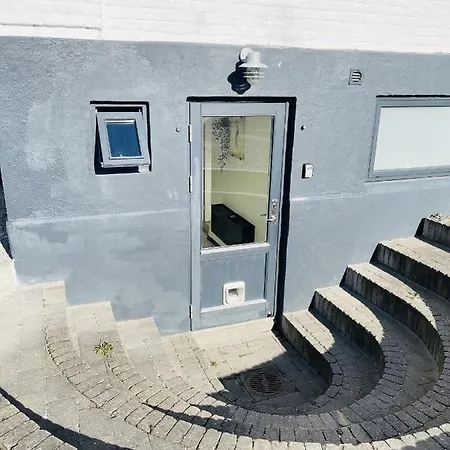 Aday - Charming With Terrace アパート