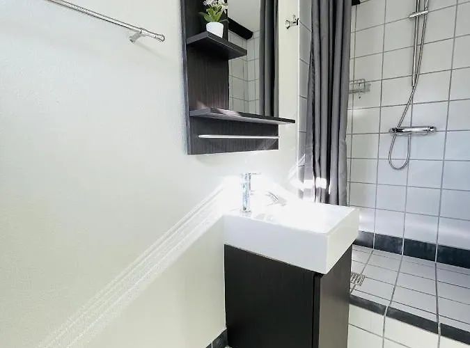 Aday - Charming With Terrace Aalborg